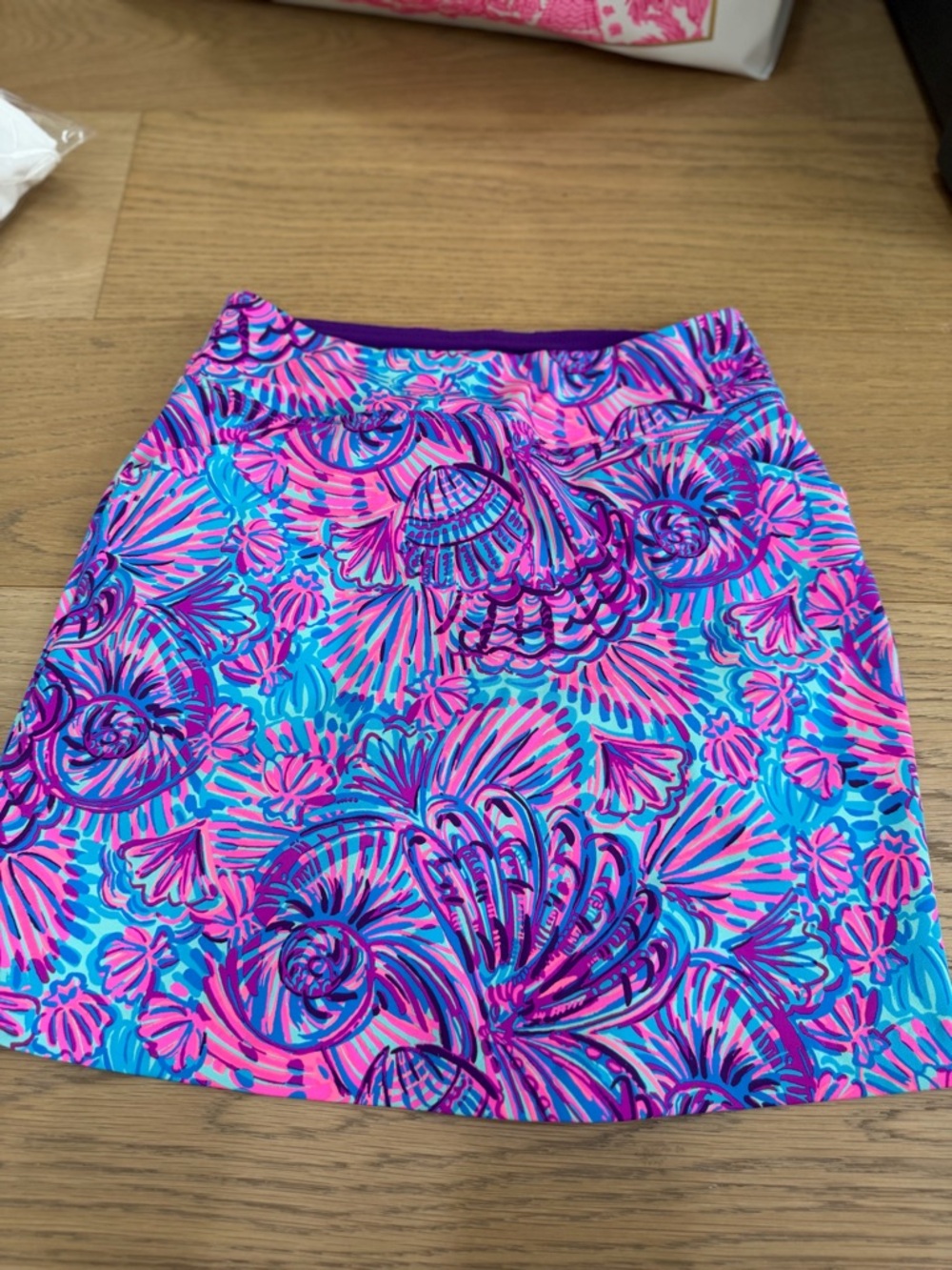 Lilly Pulitzer Luxletic Monica Skort Shelleidoscope UPF 50+ - Picture 2 of 5